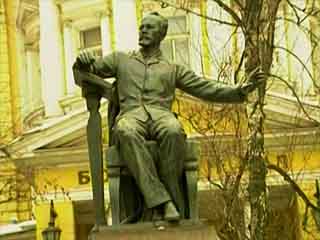  莫斯科:  俄国:  
 
 Tchaikovsky monument 